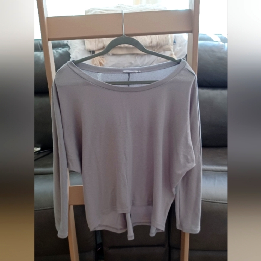 Yidarten long sleeve gray shirt